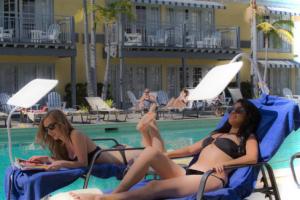 ChairVisor Protects You from Harmful Rays, Charges Smartphones