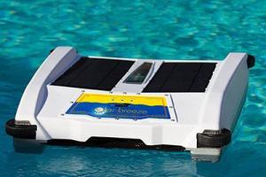Solar Breeze NX: Solar Powered Pool Cleaning Robot