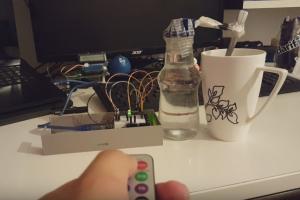 Stiremote: Robot Stirs Your Coffee [Arduino]