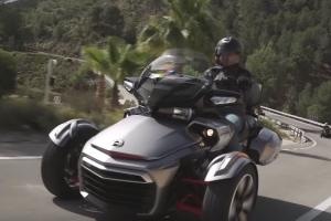 2016 Can-Am Spyder F3-T Three-wheeler