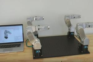 Synchronizing Meca500 Robot Arms