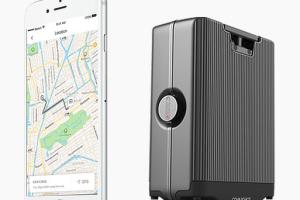 COWAROBOT R1 Robotic Suitcase Follows You