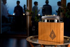 Fireside Audiobox: Bluetooth Audio Player with Music Reacting Flames