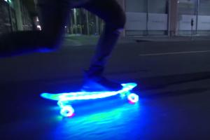 Night Glider: LED Skateboard for Nighttime Fun