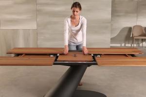 THOR Space Saving Extendable Table