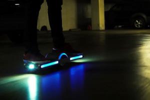 Surfwheel SU App Smart Electric Skateboard: Surfing on Land