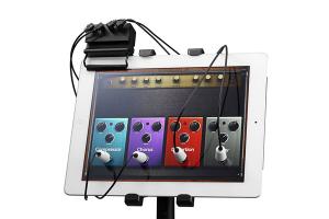 RemoFinger G Wireless Foot Controller for iPad