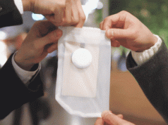 C-Safe Locks Your Phone to Your Pocket