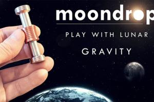Moondrop: Desk Toy Displays Gravity on Mars & Moon