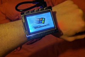 DIY: Windows 98 Wristwatch