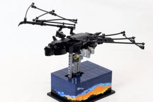 The Bat: Motorized Kinetic LEGO Sculpture
