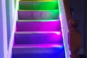 DIY: NeoPixel Temperature Stair Lights with Raspberry Pi