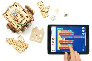 LOFI Arduino Robot with Visual Programming