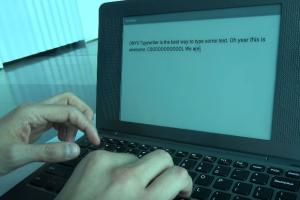 Onyx BOOX Typewriter with E-Paper Display Lasts 25 Days on Battery