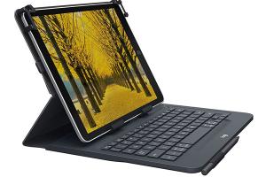 Logitech Universal Keyboard Folio Turns Your Tablet Into a Laptop