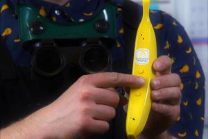 Banana Phone: Handset for Your Smartphone