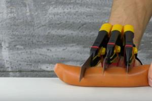 DIY: X-Men Wolverine Automatic Claws with Real Blades