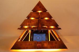 Stargate Pyramid PC Case with Moving Side Panel
