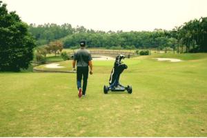 eWheels: Turns Any Golf Push Cart Into an Electric Caddie