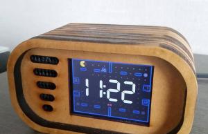 Retro Donkey Kong Clock
