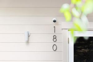 Logitech Circle 2 Indoor/Outdoor Security Camera