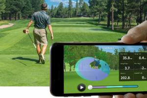 PHI GOLF Golf Simulator Platform Lets You Practice Anywhere