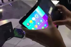 Lenovo’s Foldable Folio Tablet