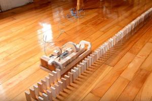 DIY:  Wooden Domino Row Building Machine