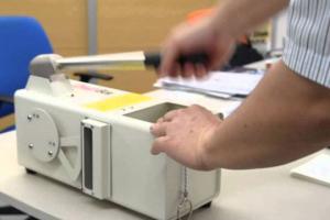 Hard Disk Drive CrushBox: Manual HDD Crusher