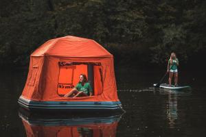 Shoal Floating Tent Lets You Sleep Out on the Water