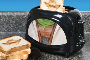 Pangea Star Wars Yoda Robe Toaster