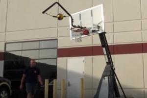 VST-200 Volleyball Spike Trainer