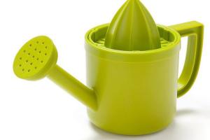 Lemoniere Watering Can Juicer