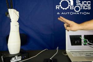 InMoov Robot Hand Control with Leap Motion & Node.js
