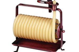 Candle by the Hour: Coiled Rope Candle