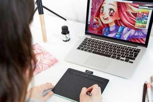 Wacom Intuos Bluetooth Tablet for Designers