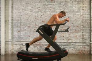 Reactive Runner Curved Treadmill for HIIT