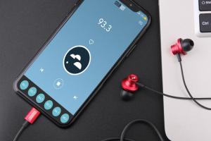 SOUNDOT AF1 FM Headset for iOS Devices