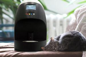 PetABC iTreater: Internet Connected Pet Feeder