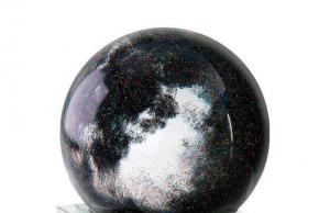 Eclipse: Trippy Snow Globe