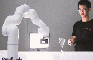 xArm Industrial Robotic Arm for Makers & Researchers