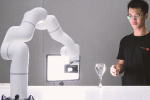 xArm Industrial Robotic Arm for Makers & Researchers