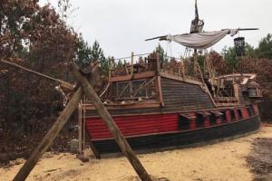 You Can Now Own This Pirate Ship Cabin