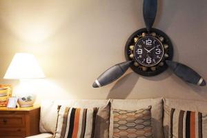 Airplane Propeller Wall Clock