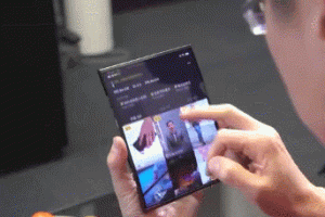 Xiaomi’s Flexible, Bendable Smartphone