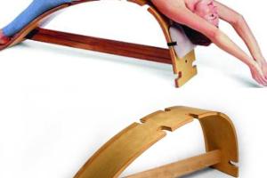 The Whale : Back & Spine Stretcher