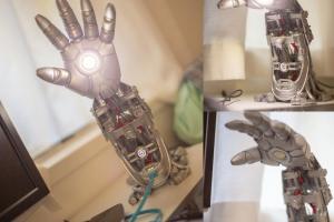 3D Printed Iron Man Lamp & USB Charger