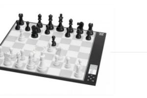 DGT Centaur Adaptive Chess Computer with ePaper Display