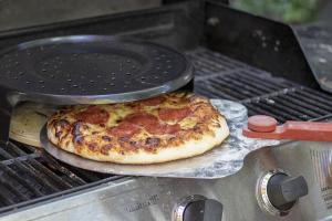 PizzaQue Pizza Baking Kit for Gas Grills