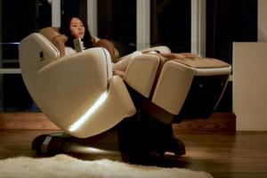 DreamWave Full-Body Shiatsu Massage Chair